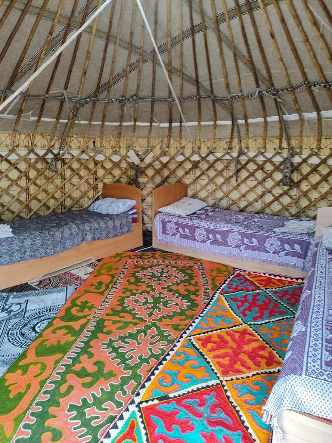 Guest House And Yurt Camp "Ailuu" Tong Habitación foto